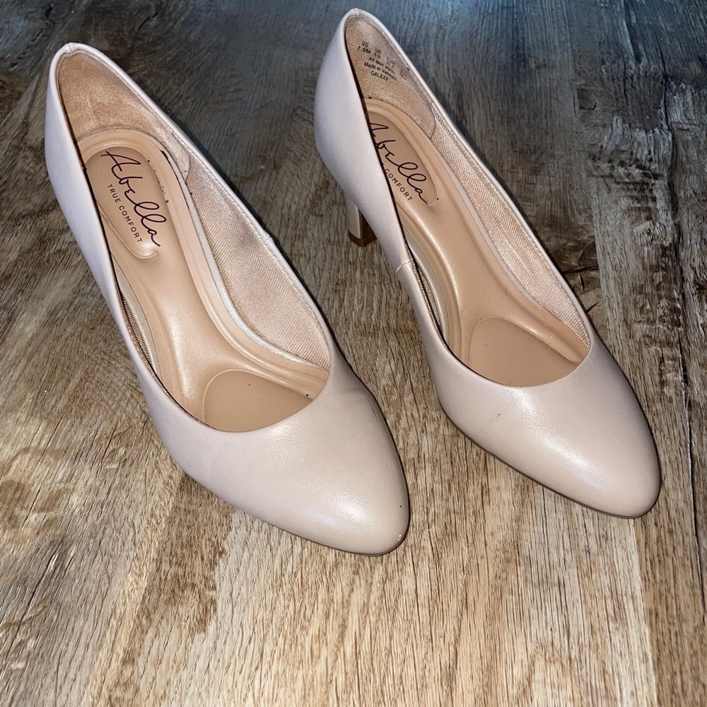 Abella heels - beige